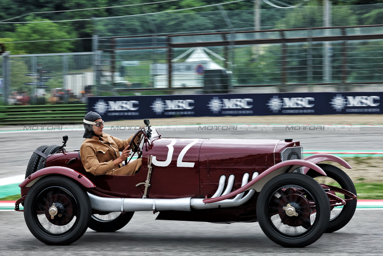 GP IMOLA, George Russell (GBR) Mercedes AMG F1 in vintage race overalls in a 1924 Targa Florio Mercedes racing car.

16.05.2024. Formula 1 World Championship, Rd 7, Emilia Romagna Grand Prix, Imola, Italy, Preparation Day.

 - www.xpbimages.com, EMail: requests@xpbimages.com © Copyright: Staley / XPB Images