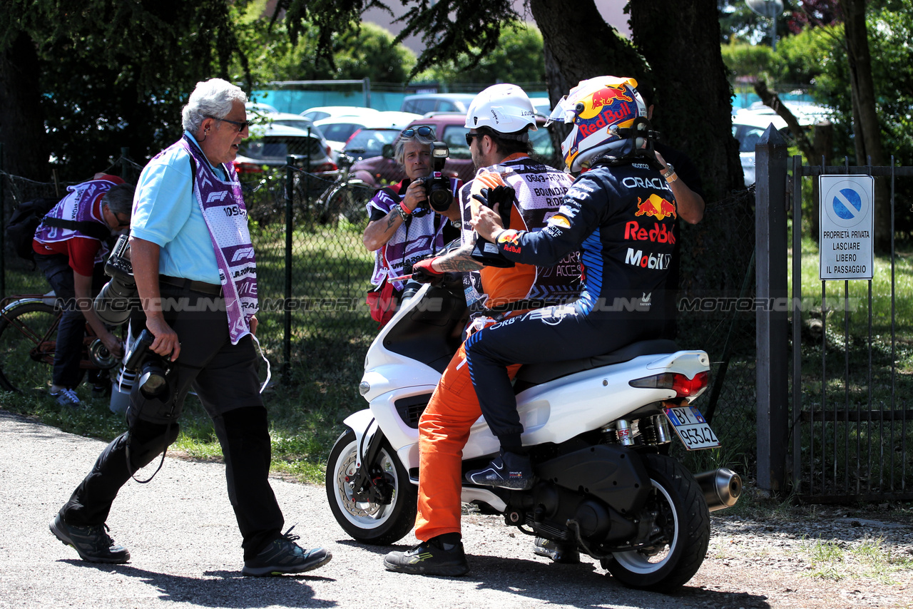 GP IMOLA, Sergio Perez (MEX) Red Bull Racing crashed in the third practice session.

- www.xpbimages.com, EMail: requests@xpbimages.com © Copyright: XPB Images