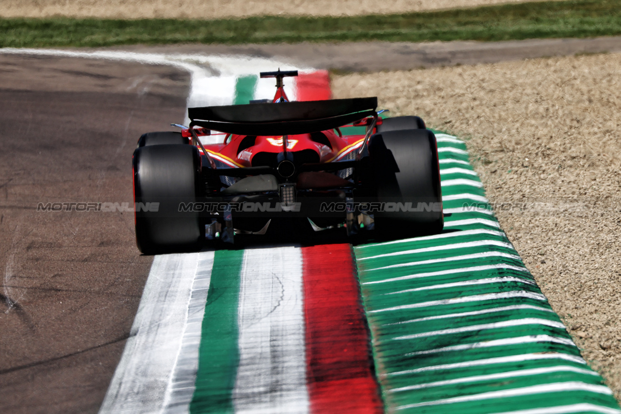 GP IMOLA, Charles Leclerc (MON) Ferrari SF-24.

18.05.2024. Formula 1 World Championship, Rd 7, Emilia Romagna Grand Prix, Imola, Italy, Qualifiche Day.

 - www.xpbimages.com, EMail: requests@xpbimages.com © Copyright: Coates / XPB Images