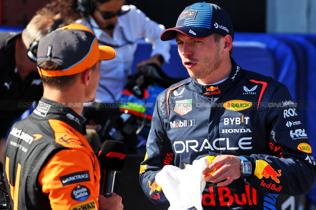 GP IMOLA, (L to R): Third placed Lando Norris (GBR) McLaren in qualifying parc ferme with pole sitter Max Verstappen (NLD) Red Bull Racing.

18.05.2024. Formula 1 World Championship, Rd 7, Emilia Romagna Grand Prix, Imola, Italy, Qualifiche Day.

- www.xpbimages.com, EMail: requests@xpbimages.com © Copyright: Batchelor / XPB Images