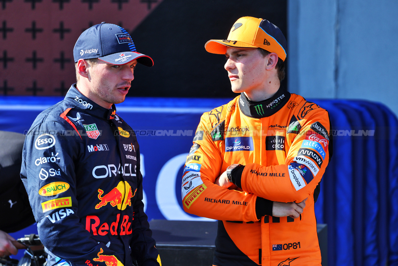 GP IMOLA, (L to R): Pole sitter Max Verstappen (NLD) Red Bull Racing in qualifying parc ferme with second placed Oscar Piastri (AUS) McLaren.

18.05.2024. Formula 1 World Championship, Rd 7, Emilia Romagna Grand Prix, Imola, Italy, Qualifiche Day.

- www.xpbimages.com, EMail: requests@xpbimages.com © Copyright: Batchelor / XPB Images