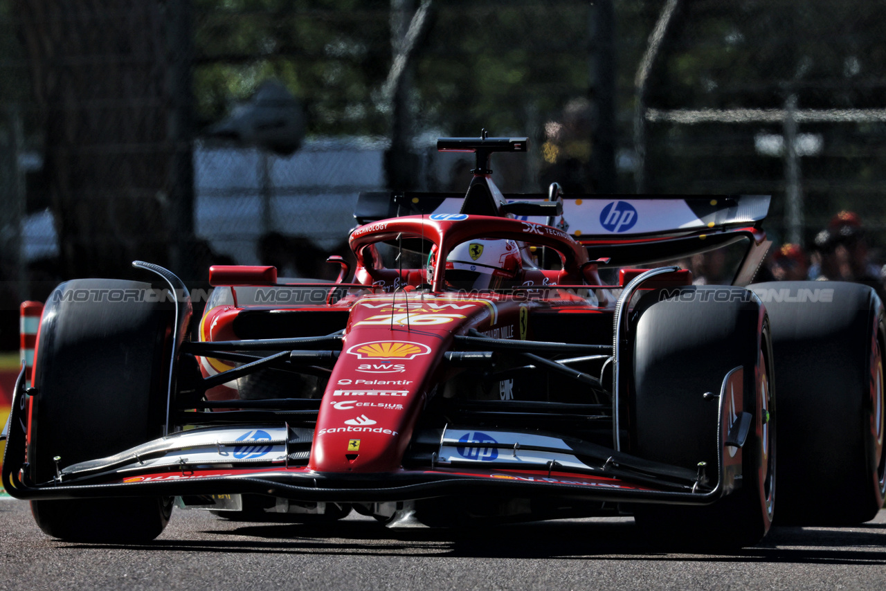 GP IMOLA, Charles Leclerc (MON) Ferrari SF-24.

18.05.2024. Formula 1 World Championship, Rd 7, Emilia Romagna Grand Prix, Imola, Italy, Qualifiche Day.

- www.xpbimages.com, EMail: requests@xpbimages.com © Copyright: Charniaux / XPB Images