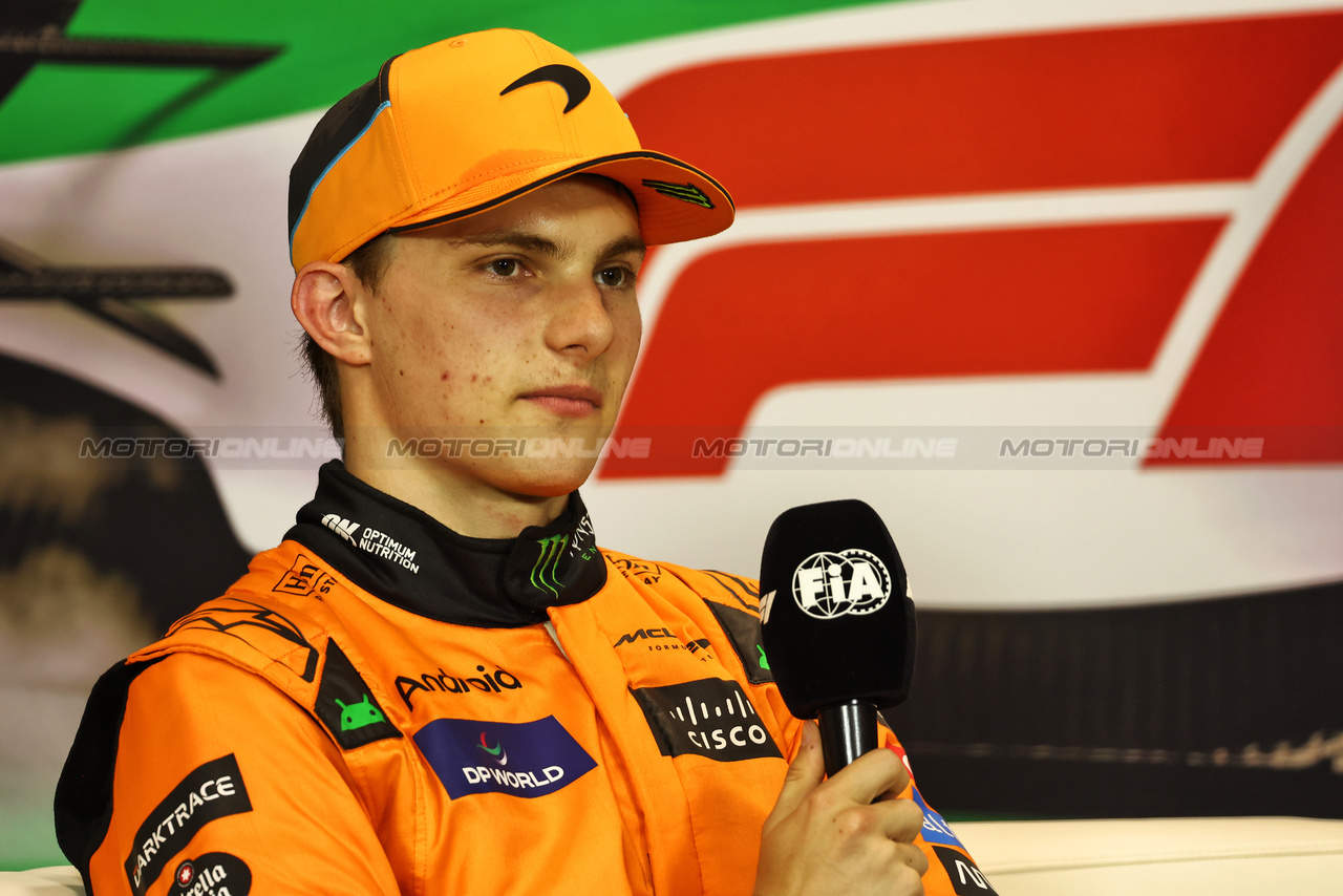 GP IMOLA, Oscar Piastri (AUS) McLaren, in the post qualifying FIA Press Conference.

18.05.2024. Formula 1 World Championship, Rd 7, Emilia Romagna Grand Prix, Imola, Italy, Qualifiche Day.

 - www.xpbimages.com, EMail: requests@xpbimages.com © Copyright: Staley / XPB Images