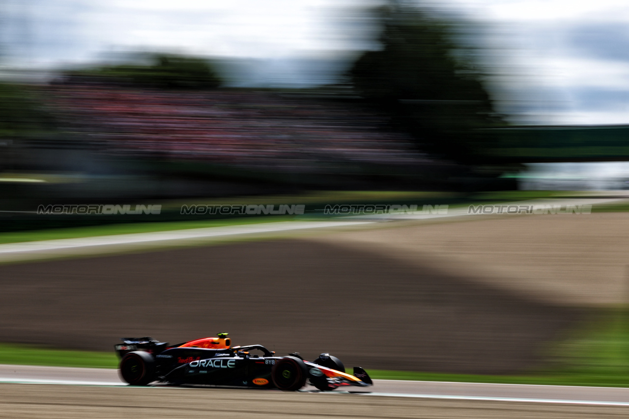 GP IMOLA, Sergio Perez (MEX) Red Bull Racing RB20.

17.05.2024. Formula 1 World Championship, Rd 7, Emilia Romagna Grand Prix, Imola, Italy, Practice Day.

- www.xpbimages.com, EMail: requests@xpbimages.com © Copyright: Charniaux / XPB Images