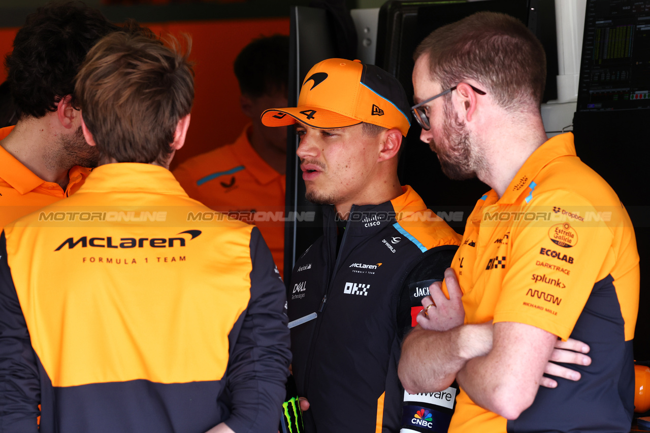 GP IMOLA, Lando Norris (GBR) McLaren.

17.05.2024. Formula 1 World Championship, Rd 7, Emilia Romagna Grand Prix, Imola, Italy, Practice Day.

- www.xpbimages.com, EMail: requests@xpbimages.com © Copyright: Batchelor / XPB Images