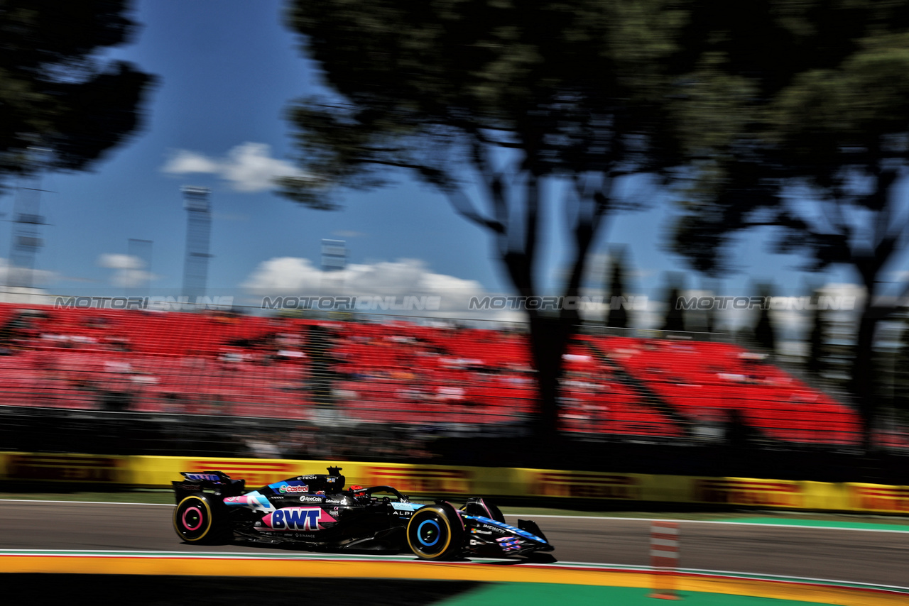 GP IMOLA, Esteban Ocon (FRA) Alpine F1 Team A524.

17.05.2024. Formula 1 World Championship, Rd 7, Emilia Romagna Grand Prix, Imola, Italy, Practice Day.

 - www.xpbimages.com, EMail: requests@xpbimages.com © Copyright: Staley / XPB Images