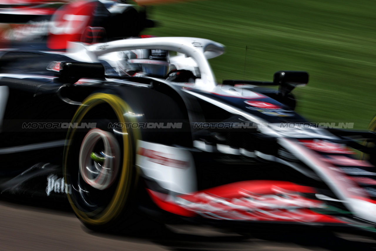 GP IMOLA, Oliver Bearman (GBR) Haas VF-24 Test Driver.

17.05.2024. Formula 1 World Championship, Rd 7, Emilia Romagna Grand Prix, Imola, Italy, Practice Day.

 - www.xpbimages.com, EMail: requests@xpbimages.com © Copyright: Coates / XPB Images