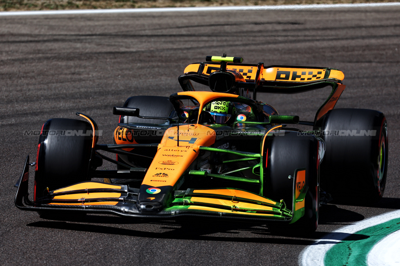 GP IMOLA, Lando Norris (GBR) McLaren MCL38.

17.05.2024. Formula 1 World Championship, Rd 7, Emilia Romagna Grand Prix, Imola, Italy, Practice Day.

 - www.xpbimages.com, EMail: requests@xpbimages.com © Copyright: Coates / XPB Images