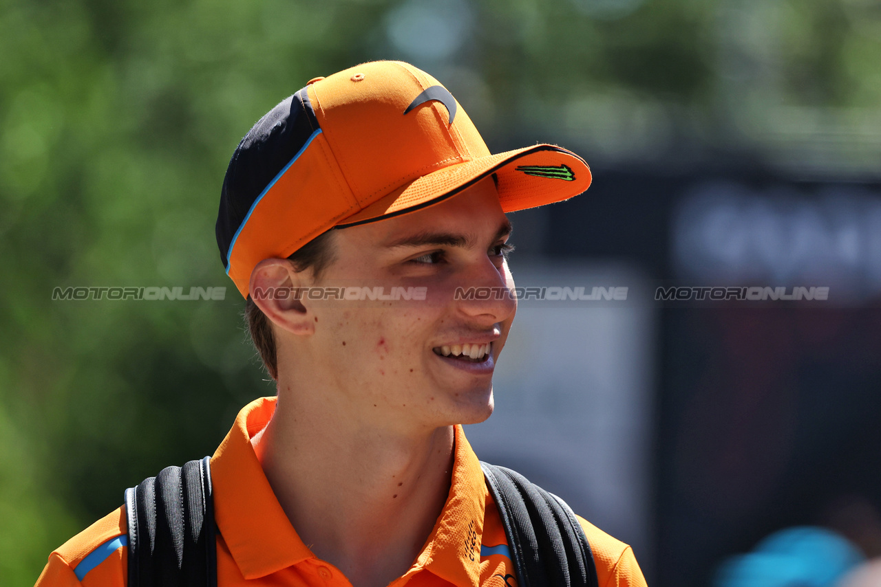 GP IMOLA, Oscar Piastri (AUS) McLaren.

17.05.2024. Formula 1 World Championship, Rd 7, Emilia Romagna Grand Prix, Imola, Italy, Practice Day.

 - www.xpbimages.com, EMail: requests@xpbimages.com © Copyright: Staley / XPB Images