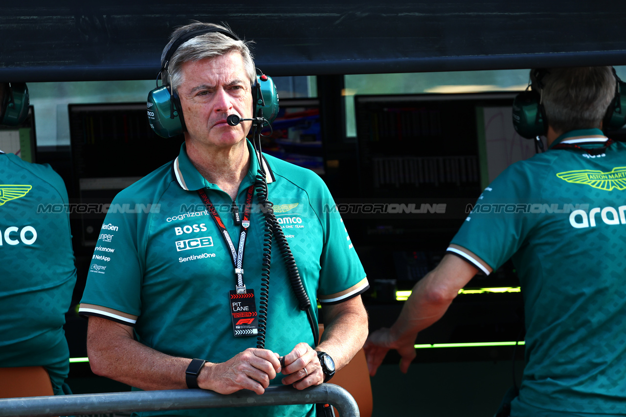 GP IMOLA, Andy Stevenson (GBR) Aston Martin F1 Team Manager.

17.05.2024. Formula 1 World Championship, Rd 7, Emilia Romagna Grand Prix, Imola, Italy, Practice Day.

- www.xpbimages.com, EMail: requests@xpbimages.com © Copyright: Batchelor / XPB Images