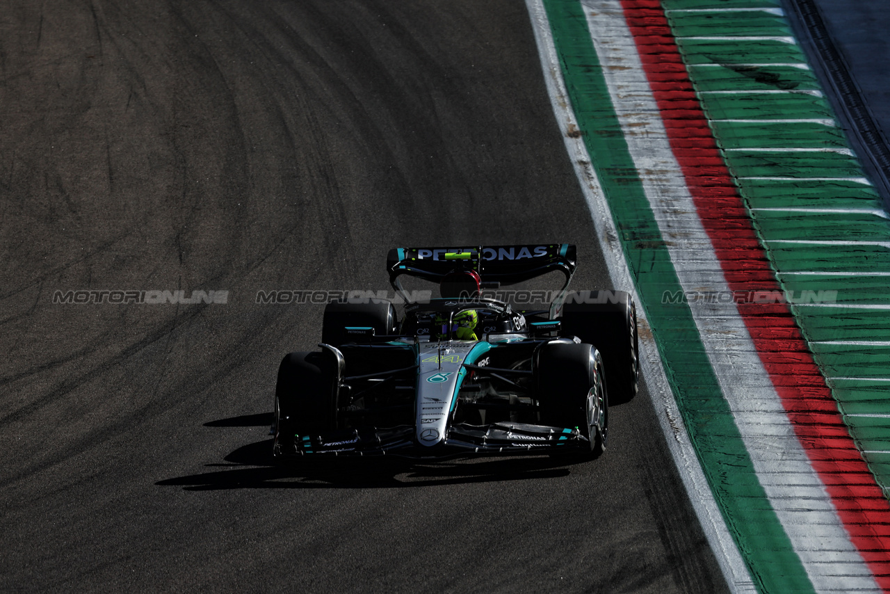 GP IMOLA, Lewis Hamilton (GBR) Mercedes AMG F1 W15.

17.05.2024. Formula 1 World Championship, Rd 7, Emilia Romagna Grand Prix, Imola, Italy, Practice Day.

 - www.xpbimages.com, EMail: requests@xpbimages.com © Copyright: Staley / XPB Images