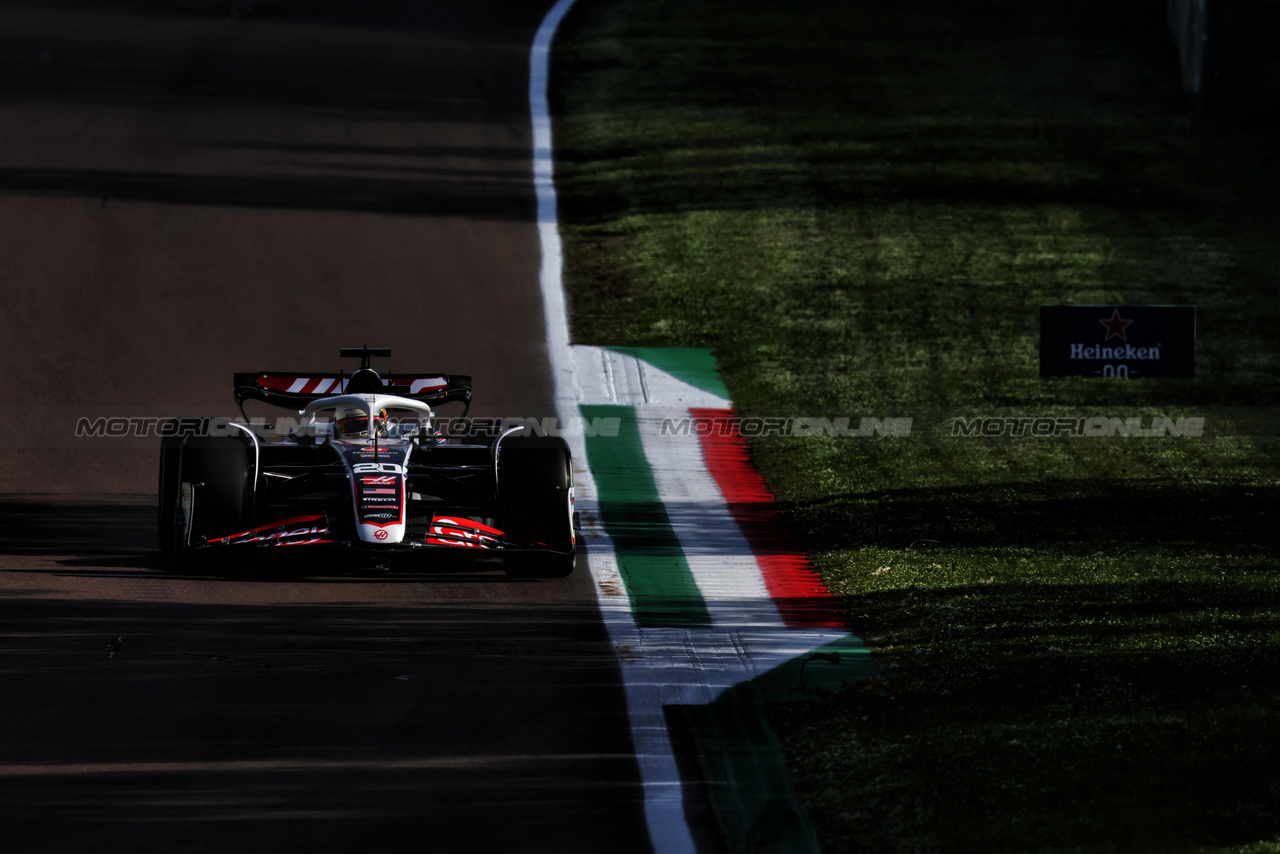 GP IMOLA, Kevin Magnussen (DEN) Haas VF-24.

17.05.2024. Formula 1 World Championship, Rd 7, Emilia Romagna Grand Prix, Imola, Italy, Practice Day.

- www.xpbimages.com, EMail: requests@xpbimages.com © Copyright: Charniaux / XPB Images