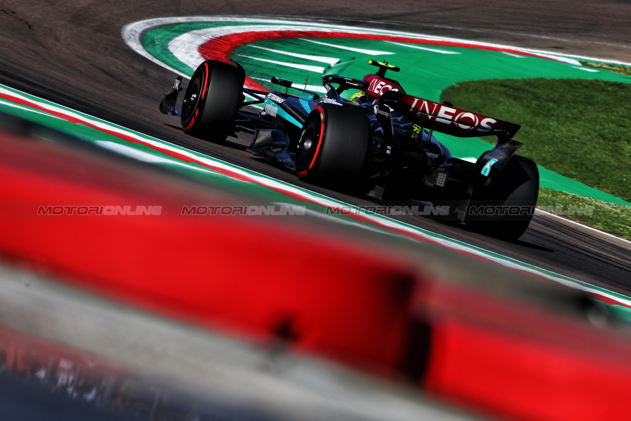 GP IMOLA, Lewis Hamilton (GBR) Mercedes AMG F1 W15.

17.05.2024. Formula 1 World Championship, Rd 7, Emilia Romagna Grand Prix, Imola, Italy, Practice Day.

- www.xpbimages.com, EMail: requests@xpbimages.com © Copyright: Charniaux / XPB Images