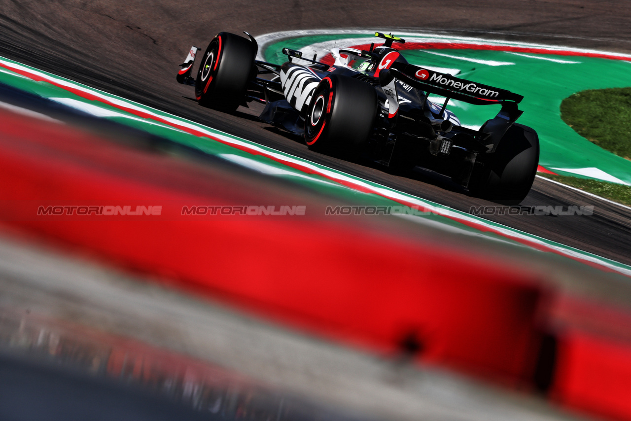 GP IMOLA, Nico Hulkenberg (GER) Haas VF-24.

17.05.2024. Formula 1 World Championship, Rd 7, Emilia Romagna Grand Prix, Imola, Italy, Practice Day.

- www.xpbimages.com, EMail: requests@xpbimages.com © Copyright: Charniaux / XPB Images