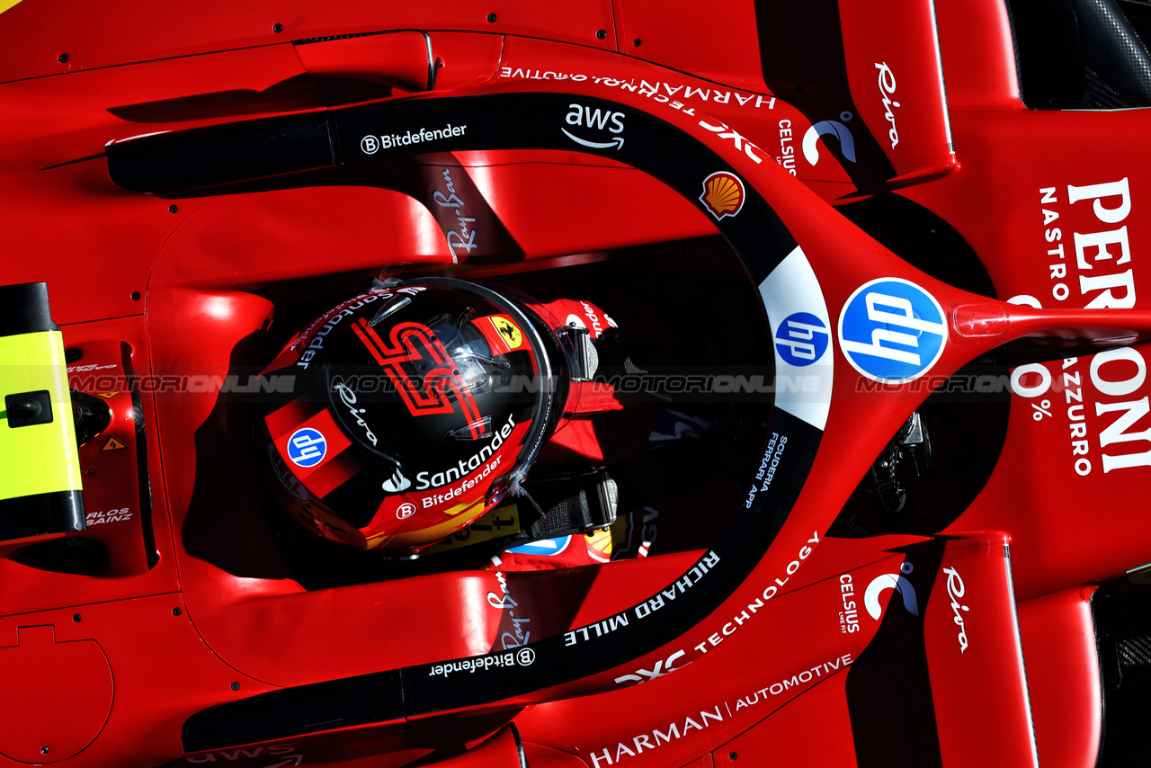 GP IMOLA, Carlos Sainz Jr (ESP) Ferrari SF-24.

17.05.2024. Formula 1 World Championship, Rd 7, Emilia Romagna Grand Prix, Imola, Italy, Practice Day.

 - www.xpbimages.com, EMail: requests@xpbimages.com © Copyright: Coates / XPB Images