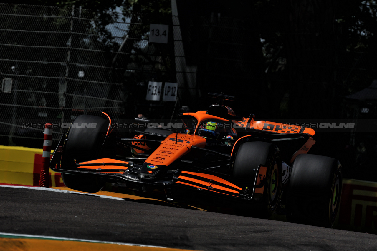 GP IMOLA, Oscar Piastri (AUS) McLaren MCL38.

17.05.2024. Formula 1 World Championship, Rd 7, Emilia Romagna Grand Prix, Imola, Italy, Practice Day.

 - www.xpbimages.com, EMail: requests@xpbimages.com © Copyright: Staley / XPB Images