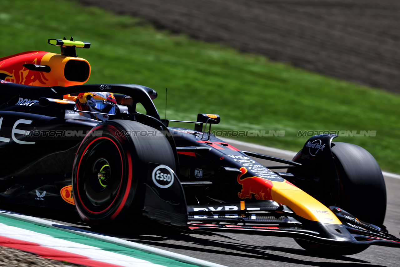 GP IMOLA, Sergio Perez (MEX) Red Bull Racing RB20.

17.05.2024. Formula 1 World Championship, Rd 7, Emilia Romagna Grand Prix, Imola, Italy, Practice Day.

- www.xpbimages.com, EMail: requests@xpbimages.com © Copyright: Charniaux / XPB Images