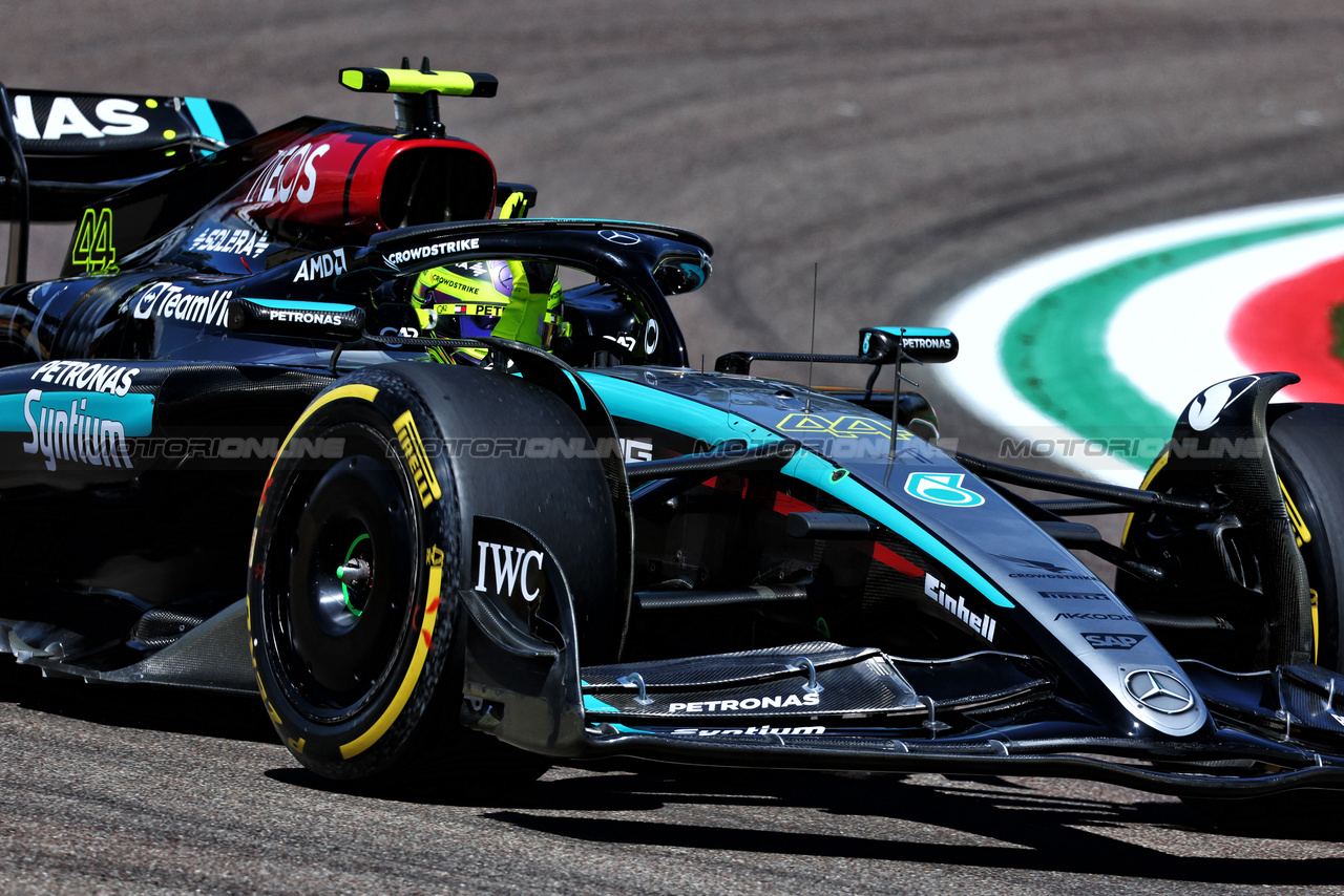 GP IMOLA, Lewis Hamilton (GBR) Mercedes AMG F1 W15.

17.05.2024. Formula 1 World Championship, Rd 7, Emilia Romagna Grand Prix, Imola, Italy, Practice Day.

 - www.xpbimages.com, EMail: requests@xpbimages.com © Copyright: Coates / XPB Images