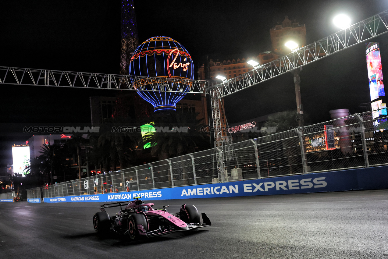 GP LAS VEGAS, Pierre Gasly (FRA) Alpine F1 Team A524.

21.11.2024. Formula 1 World Championship, Rd 22, Las Vegas Grand Prix, Las Vegas, Nevada, USA, Practice Day

- www.xpbimages.com, EMail: requests@xpbimages.com © Copyright: Bearne / XPB Images