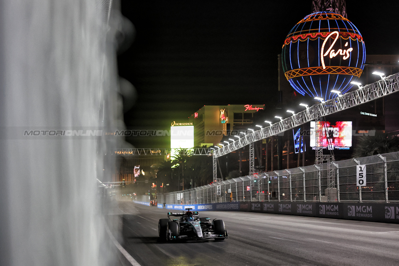 GP LAS VEGAS, George Russell (GBR) Mercedes AMG F1 W15.

21.11.2024. Formula 1 World Championship, Rd 22, Las Vegas Grand Prix, Las Vegas, Nevada, USA, Practice Day

- www.xpbimages.com, EMail: requests@xpbimages.com © Copyright: Bearne / XPB Images