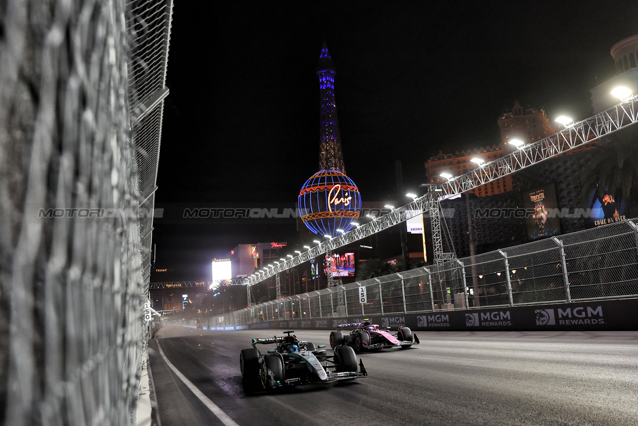 GP LAS VEGAS, George Russell (GBR) Mercedes AMG F1 W15.

21.11.2024. Formula 1 World Championship, Rd 22, Las Vegas Grand Prix, Las Vegas, Nevada, USA, Practice Day

- www.xpbimages.com, EMail: requests@xpbimages.com © Copyright: Bearne / XPB Images