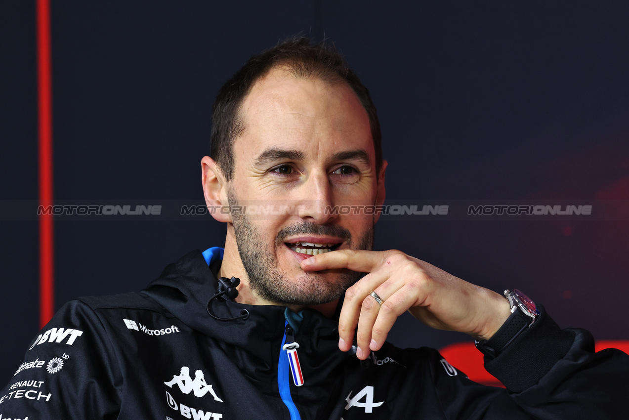 GP LAS VEGAS, Oliver Oakes (GBR) Alpine F1 Team Team Principal in the FIA Press Conference.

21.11.2024. Formula 1 World Championship, Rd 22, Las Vegas Grand Prix, Las Vegas, Nevada, USA, Practice Day

- www.xpbimages.com, EMail: requests@xpbimages.com © Copyright: Charniaux / XPB Images