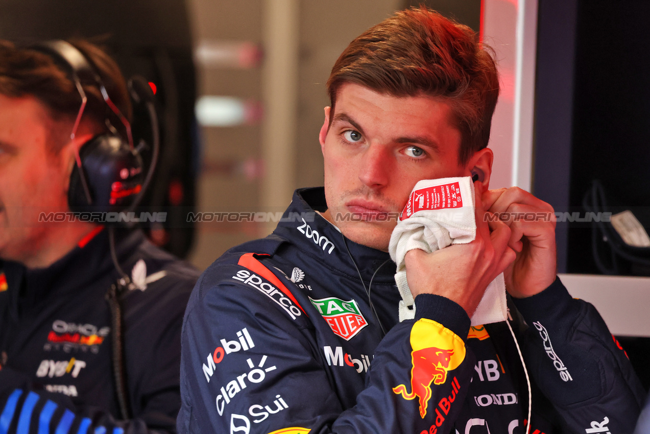 GP LAS VEGAS, Max Verstappen (NLD) Red Bull Racing.

21.11.2024. Formula 1 World Championship, Rd 22, Las Vegas Grand Prix, Las Vegas, Nevada, USA, Practice Day

- www.xpbimages.com, EMail: requests@xpbimages.com © Copyright: Batchelor / XPB Images
