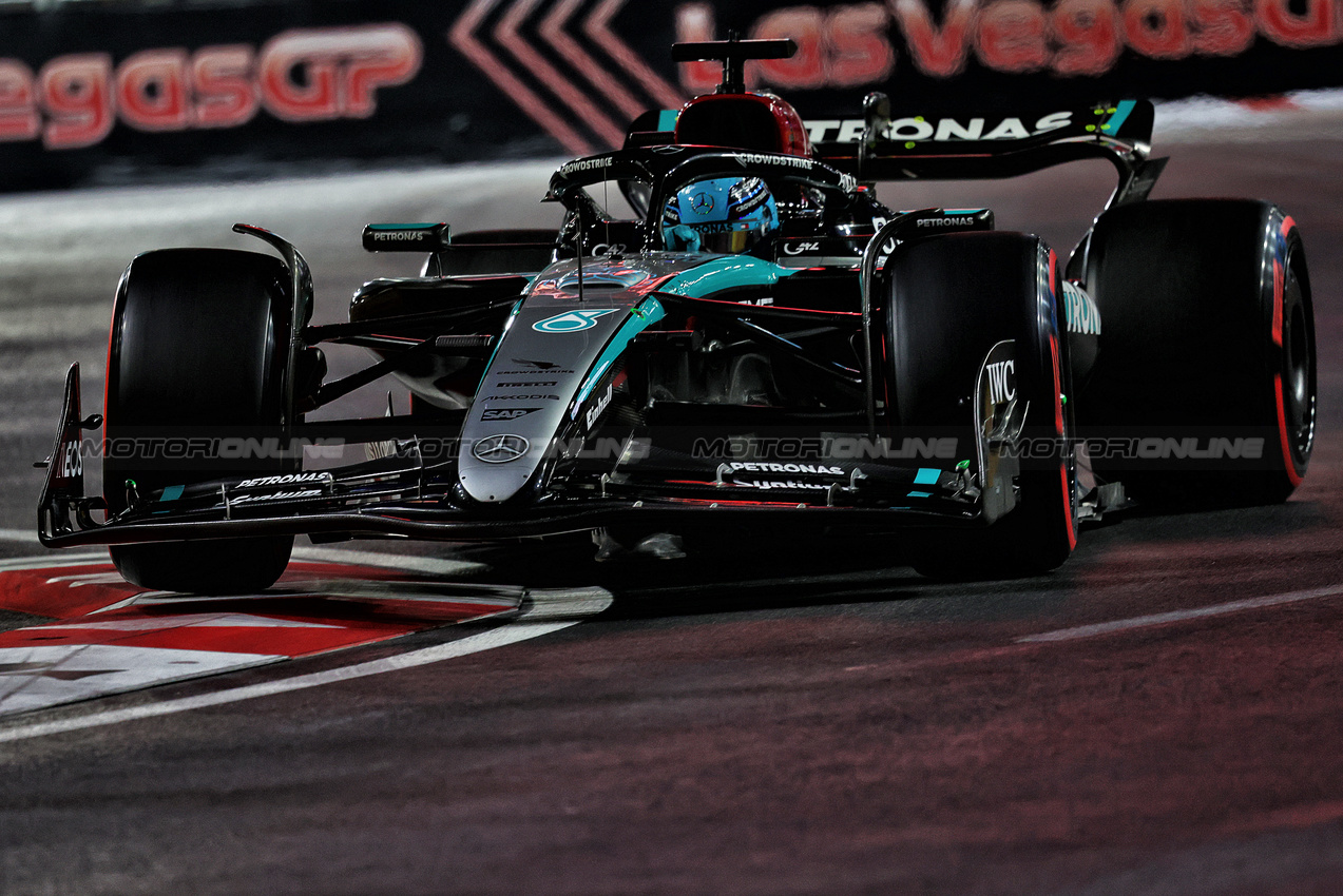 GP LAS VEGAS, George Russell (GBR) Mercedes AMG F1 W15.

21.11.2024. Formula 1 World Championship, Rd 22, Las Vegas Grand Prix, Las Vegas, Nevada, USA, Practice Day

- www.xpbimages.com, EMail: requests@xpbimages.com © Copyright: Charniaux / XPB Images