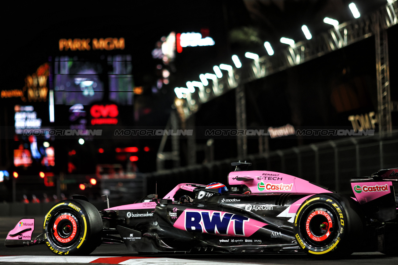 GP LAS VEGAS, Esteban Ocon (FRA) Alpine F1 Team A524.

21.11.2024. Formula 1 World Championship, Rd 22, Las Vegas Grand Prix, Las Vegas, Nevada, USA, Practice Day

- www.xpbimages.com, EMail: requests@xpbimages.com © Copyright: Charniaux / XPB Images