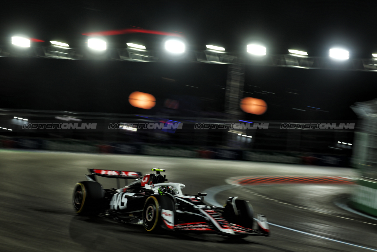 GP LAS VEGAS, Nico Hulkenberg (GER) Haas VF-24.

21.11.2024. Formula 1 World Championship, Rd 22, Las Vegas Grand Prix, Las Vegas, Nevada, USA, Practice Day

 - www.xpbimages.com, EMail: requests@xpbimages.com © Copyright: Coates / XPB Images
