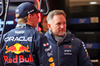 GP LAS VEGAS, (L to R): Max Verstappen (NLD) Red Bull Racing with Christian Horner (GBR) Red Bull Racing Team Principal.

21.11.2024. Formula 1 World Championship, Rd 22, Las Vegas Grand Prix, Las Vegas, Nevada, USA, Practice Day

- www.xpbimages.com, EMail: requests@xpbimages.com © Copyright: Batchelor / XPB Images
