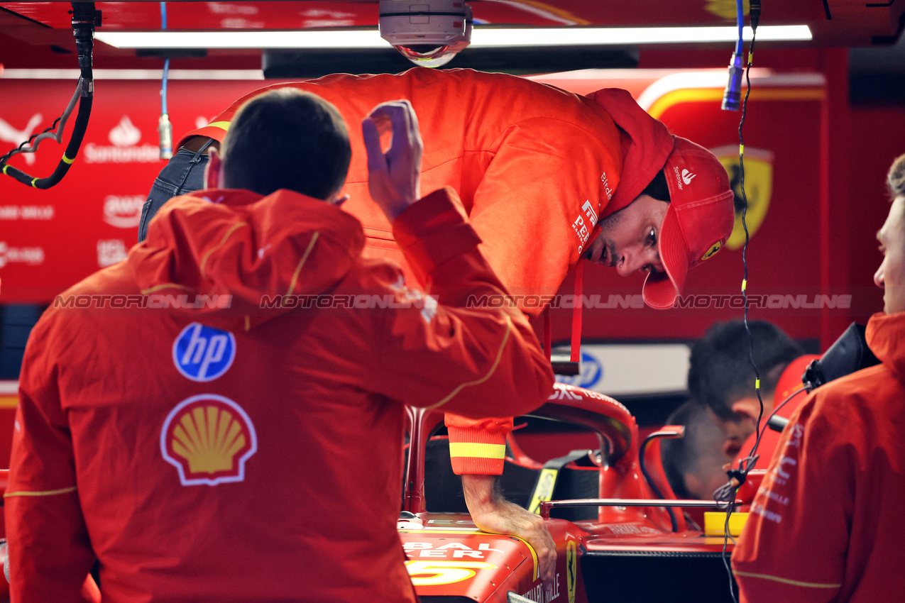 GP LAS VEGAS, Carlos Sainz Jr (ESP) Ferrari SF-24.

20.11.2024. Formula 1 World Championship, Rd 22, Las Vegas Grand Prix, Las Vegas, Nevada, USA, Preparation Day.

- www.xpbimages.com, EMail: requests@xpbimages.com © Copyright: Batchelor / XPB Images