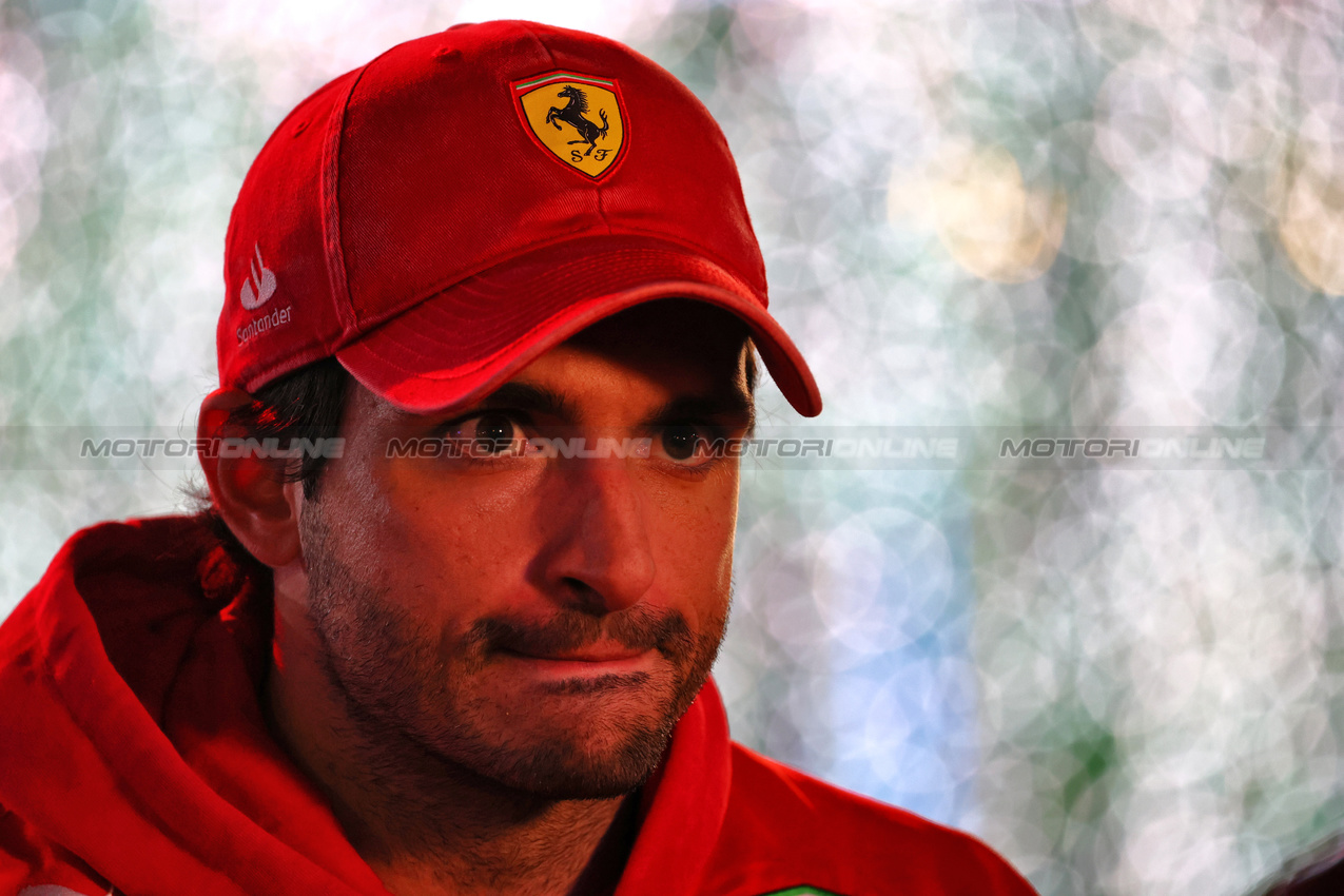 GP LAS VEGAS, Carlos Sainz Jr (ESP) Ferrari.

20.11.2024. Formula 1 World Championship, Rd 22, Las Vegas Grand Prix, Las Vegas, Nevada, USA, Preparation Day.

- www.xpbimages.com, EMail: requests@xpbimages.com © Copyright: Batchelor / XPB Images