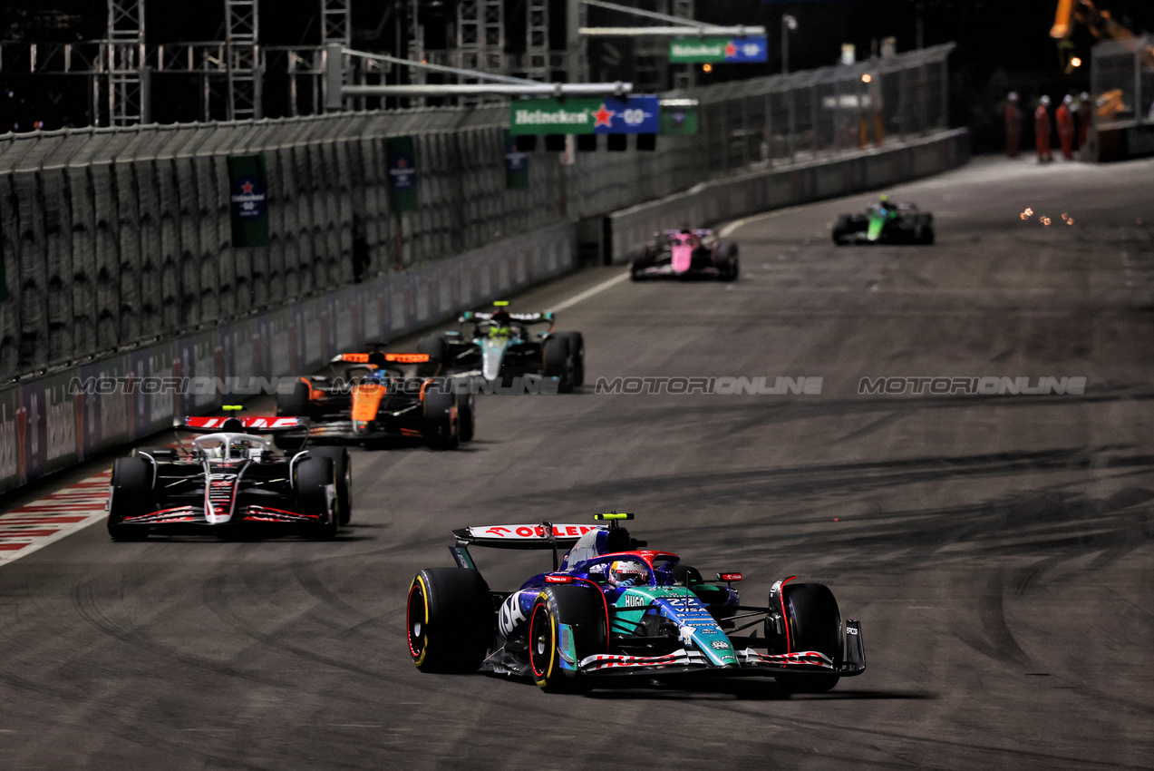 GP LAS VEGAS, Yuki Tsunoda (JPN) RB VCARB 01.

23.11.2024. Formula 1 World Championship, Rd 22, Las Vegas Grand Prix, Las Vegas, Nevada, USA, Gara Day.

- www.xpbimages.com, EMail: requests@xpbimages.com © Copyright: Batchelor / XPB Images
