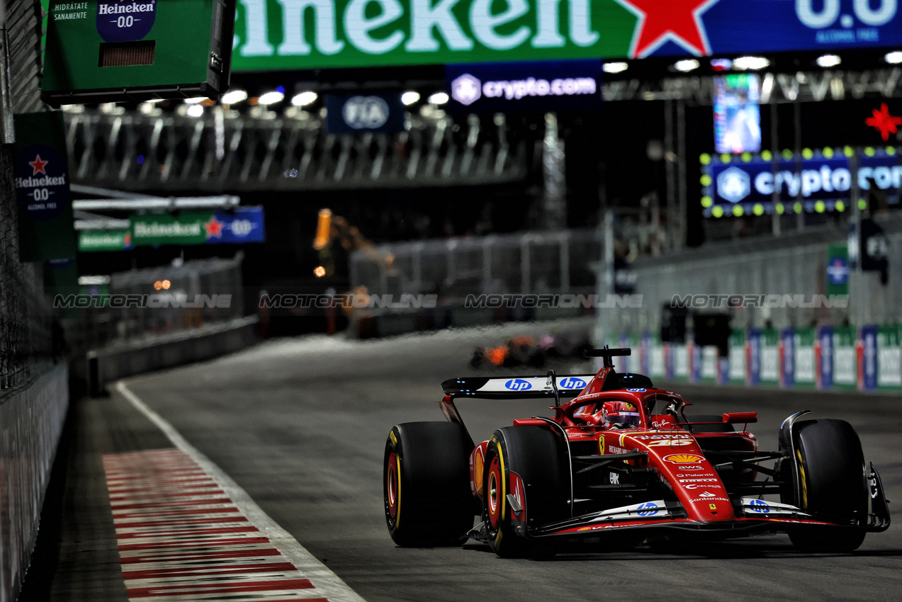 GP LAS VEGAS, Charles Leclerc (MON) Ferrari SF-24.

23.11.2024. Formula 1 World Championship, Rd 22, Las Vegas Grand Prix, Las Vegas, Nevada, USA, Gara Day.

- www.xpbimages.com, EMail: requests@xpbimages.com © Copyright: Batchelor / XPB Images