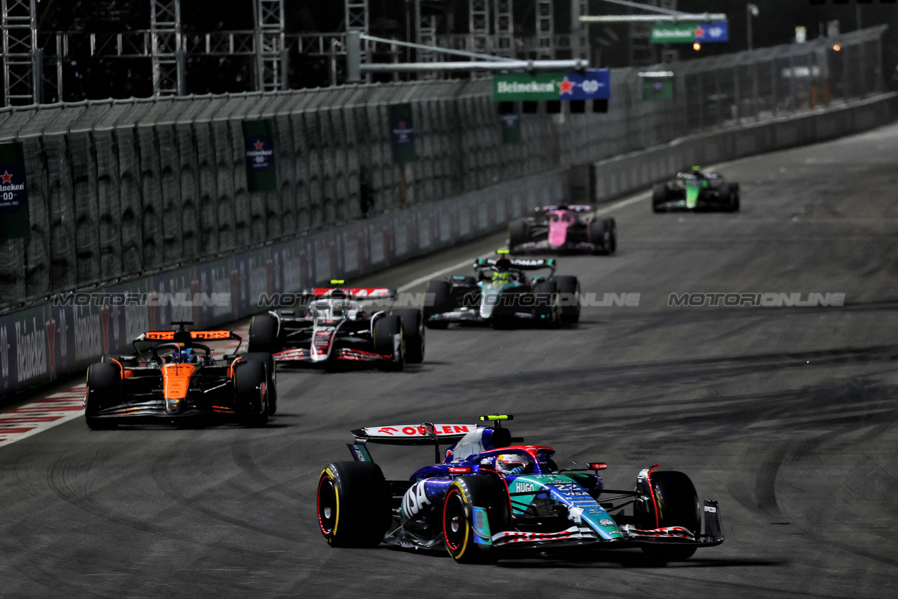 GP LAS VEGAS, Yuki Tsunoda (JPN) RB VCARB 01.

23.11.2024. Formula 1 World Championship, Rd 22, Las Vegas Grand Prix, Las Vegas, Nevada, USA, Gara Day.

- www.xpbimages.com, EMail: requests@xpbimages.com © Copyright: Batchelor / XPB Images