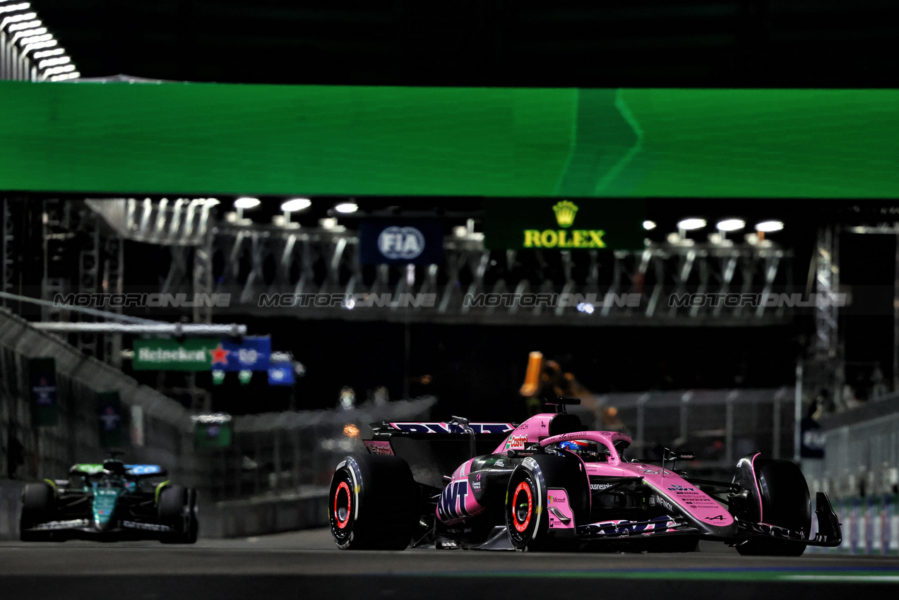 GP LAS VEGAS, Esteban Ocon (FRA) Alpine F1 Team A524.

23.11.2024. Formula 1 World Championship, Rd 22, Las Vegas Grand Prix, Las Vegas, Nevada, USA, Gara Day.

- www.xpbimages.com, EMail: requests@xpbimages.com © Copyright: Charniaux / XPB Images