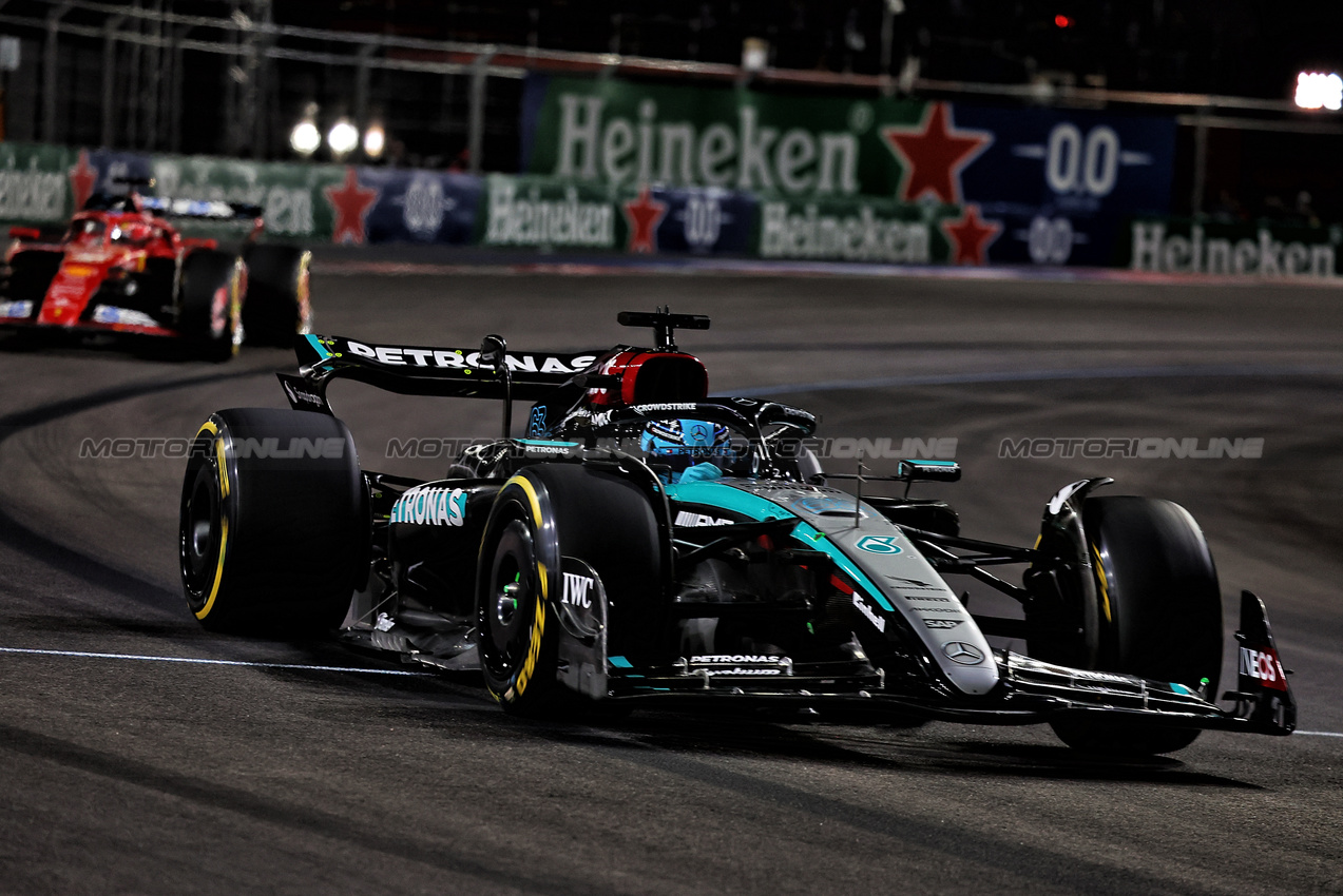 GP LAS VEGAS, George Russell (GBR) Mercedes AMG F1 W15.

23.11.2024. Formula 1 World Championship, Rd 22, Las Vegas Grand Prix, Las Vegas, Nevada, USA, Gara Day.

- www.xpbimages.com, EMail: requests@xpbimages.com © Copyright: Charniaux / XPB Images