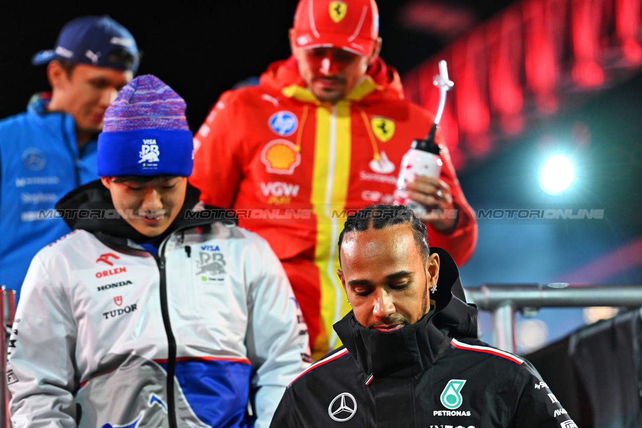 GP LAS VEGAS, Lewis Hamilton (GBR) Mercedes AMG F1 on the drivers' parade.

23.11.2024. Formula 1 World Championship, Rd 22, Las Vegas Grand Prix, Las Vegas, Nevada, USA, Gara Day.

- www.xpbimages.com, EMail: requests@xpbimages.com © Copyright: Price / XPB Images