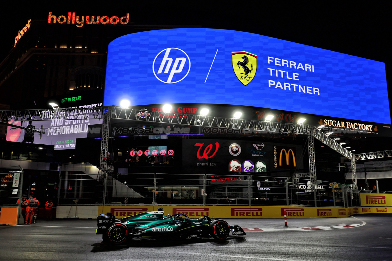 GP LAS VEGAS, Lance Stroll (CDN) Aston Martin F1 Team AMR24.

23.11.2024. Formula 1 World Championship, Rd 22, Las Vegas Grand Prix, Las Vegas, Nevada, USA, Gara Day.

- www.xpbimages.com, EMail: requests@xpbimages.com © Copyright: Moy / XPB Images