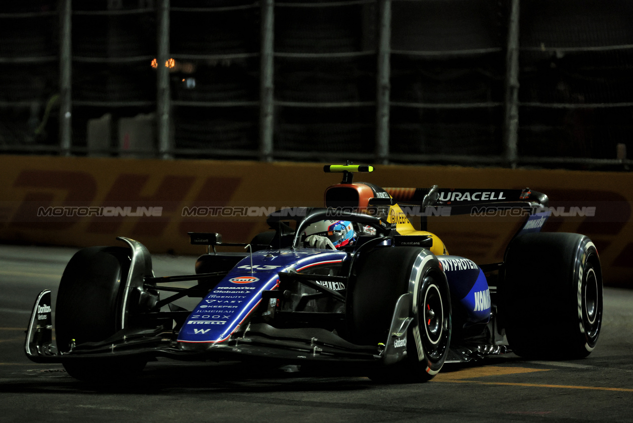 GP LAS VEGAS, Franco Colapinto (ARG) Williams Racing FW46.

23.11.2024. Formula 1 World Championship, Rd 22, Las Vegas Grand Prix, Las Vegas, Nevada, USA, Gara Day.

 - www.xpbimages.com, EMail: requests@xpbimages.com © Copyright: Coates / XPB Images