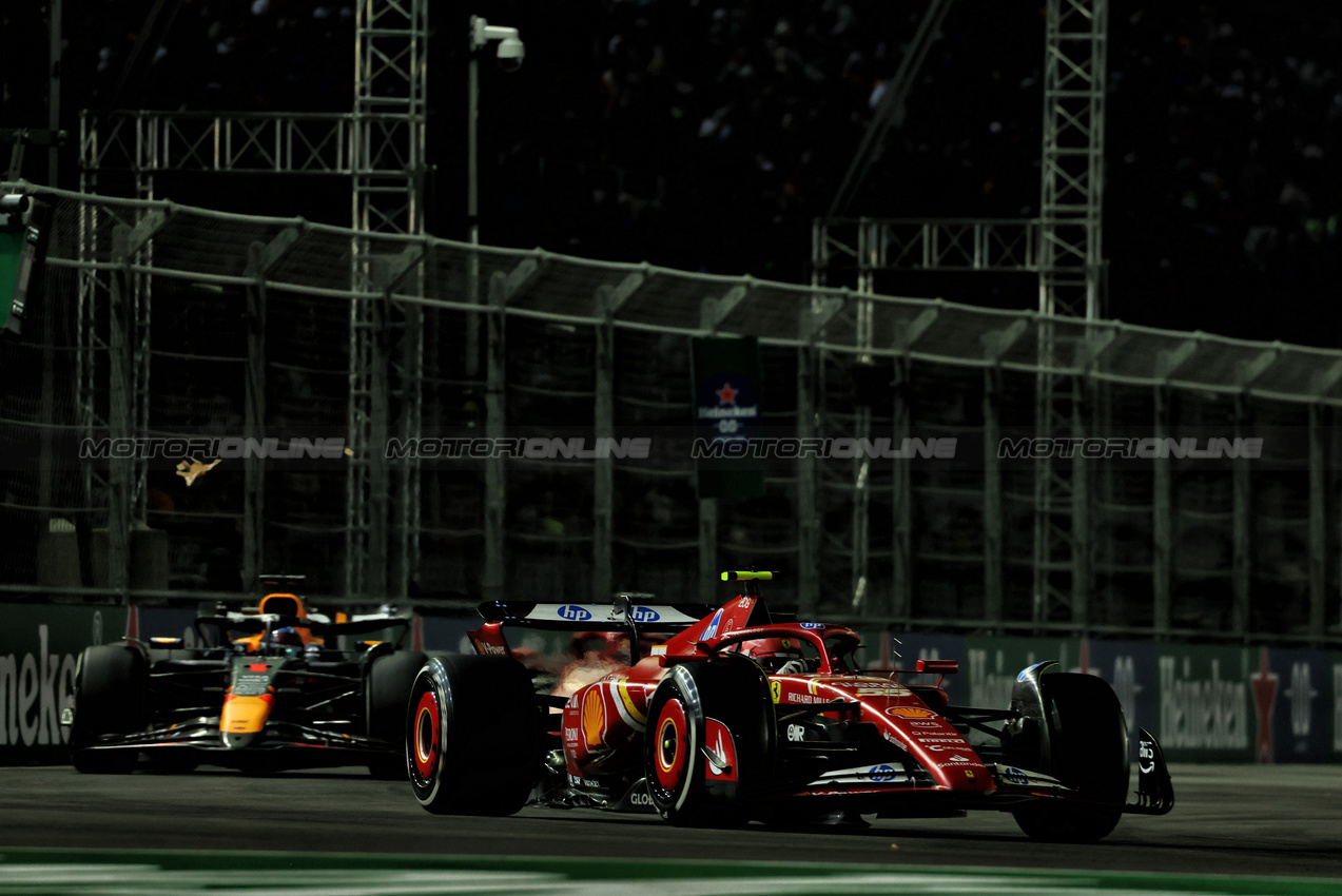 GP LAS VEGAS, Carlos Sainz Jr (ESP) Ferrari SF-24.

23.11.2024. Formula 1 World Championship, Rd 22, Las Vegas Grand Prix, Las Vegas, Nevada, USA, Gara Day.

 - www.xpbimages.com, EMail: requests@xpbimages.com © Copyright: Coates / XPB Images