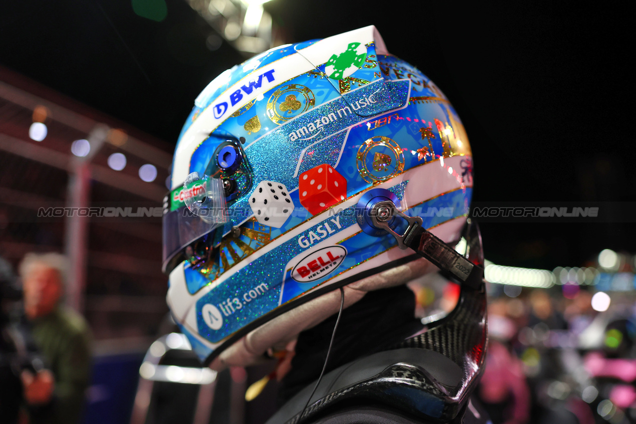 GP LAS VEGAS, Pierre Gasly (FRA) Alpine F1 Team on the grid.

23.11.2024. Formula 1 World Championship, Rd 22, Las Vegas Grand Prix, Las Vegas, Nevada, USA, Gara Day.

- www.xpbimages.com, EMail: requests@xpbimages.com © Copyright: Charniaux / XPB Images