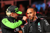 GP LAS VEGAS, (L to R): Valtteri Bottas (FIN) Sauber with Lewis Hamilton (GBR) Mercedes AMG F1 on the drivers' parade.

23.11.2024. Formula 1 World Championship, Rd 22, Las Vegas Grand Prix, Las Vegas, Nevada, USA, Gara Day.

- www.xpbimages.com, EMail: requests@xpbimages.com © Copyright: Price / XPB Images