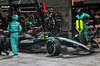 GP LAS VEGAS, Lewis Hamilton (GBR) Mercedes AMG F1 W15 makes a pit stop.

23.11.2024. Formula 1 World Championship, Rd 22, Las Vegas Grand Prix, Las Vegas, Nevada, USA, Gara Day.

- www.xpbimages.com, EMail: requests@xpbimages.com © Copyright: Batchelor / XPB Images