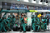 GP LAS VEGAS, Lance Stroll (CDN) Aston Martin F1 Team AMR24 makes a pit stop.

23.11.2024. Formula 1 World Championship, Rd 22, Las Vegas Grand Prix, Las Vegas, Nevada, USA, Gara Day.

- www.xpbimages.com, EMail: requests@xpbimages.com © Copyright: Batchelor / XPB Images