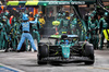 GP LAS VEGAS, Fernando Alonso (ESP) Aston Martin F1 Team AMR24 makes a pit stop.

23.11.2024. Formula 1 World Championship, Rd 22, Las Vegas Grand Prix, Las Vegas, Nevada, USA, Gara Day.

- www.xpbimages.com, EMail: requests@xpbimages.com © Copyright: Batchelor / XPB Images