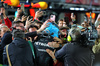 GP LAS VEGAS, Gara winner George Russell (GBR) Mercedes AMG F1 celebrates with the team in parc ferme.

23.11.2024. Formula 1 World Championship, Rd 22, Las Vegas Grand Prix, Las Vegas, Nevada, USA, Gara Day.

- www.xpbimages.com, EMail: requests@xpbimages.com © Copyright: Batchelor / XPB Images