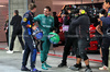 GP LAS VEGAS, (L to R): Max Verstappen (NLD) Red Bull Racing celebrates his fourth World Championship in parc ferme with Fernando Alonso (ESP) Aston Martin F1 Team.

23.11.2024. Formula 1 World Championship, Rd 22, Las Vegas Grand Prix, Las Vegas, Nevada, USA, Gara Day.

- www.xpbimages.com, EMail: requests@xpbimages.com © Copyright: Bearne / XPB Images