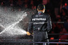 GP LAS VEGAS, Gara winner George Russell (GBR) Mercedes AMG F1 celebrates on the podium.

23.11.2024. Formula 1 World Championship, Rd 22, Las Vegas Grand Prix, Las Vegas, Nevada, USA, Gara Day.

- www.xpbimages.com, EMail: requests@xpbimages.com © Copyright: Charniaux / XPB Images